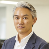 吉岡 大輔 氏