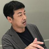 上村 敬吾 氏